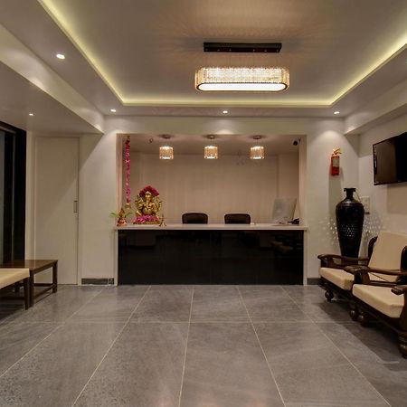 Elite Hotel Лонавала Екстериор снимка