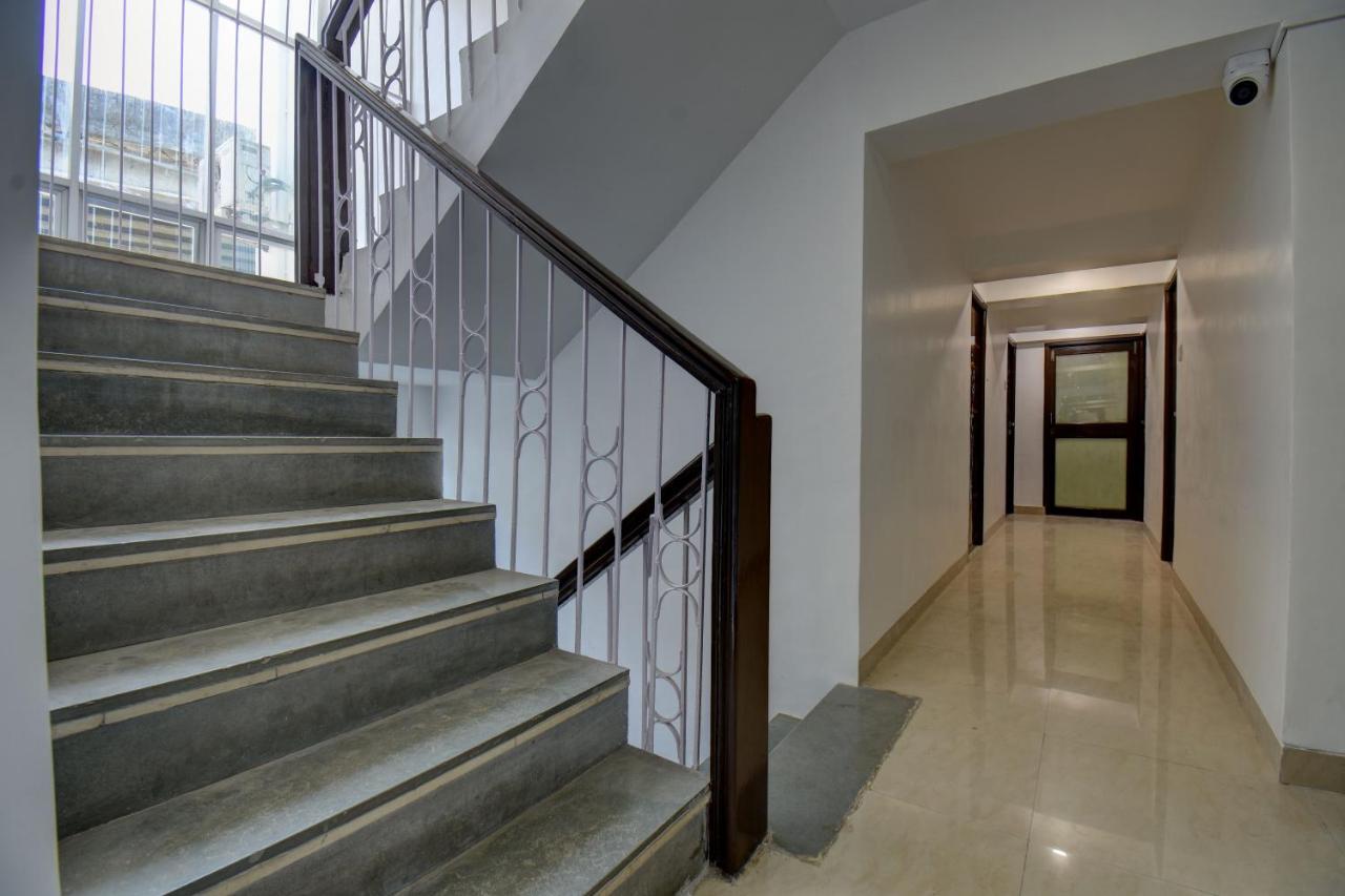 Elite Hotel Лонавала Екстериор снимка