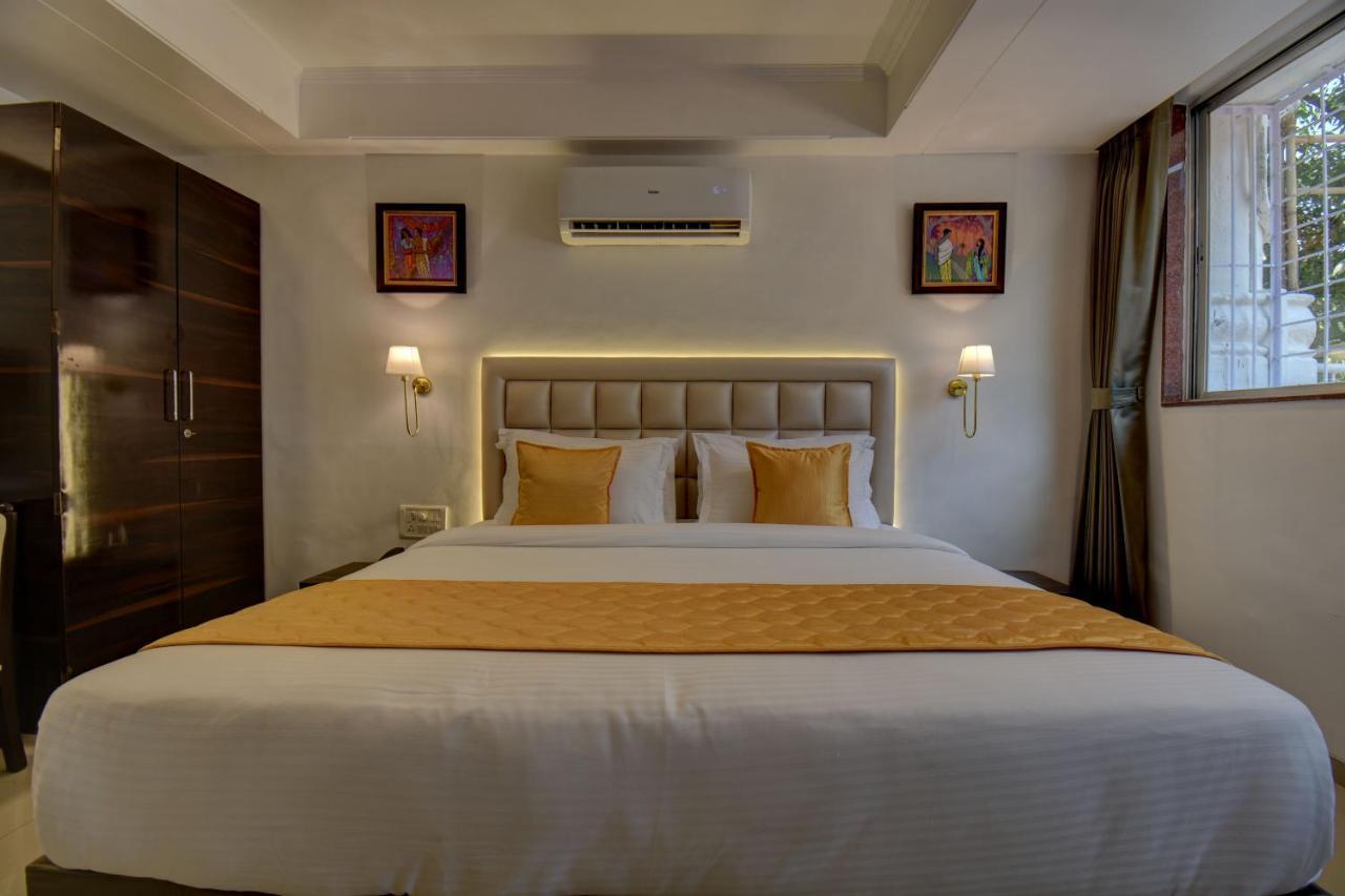 Elite Hotel Лонавала Екстериор снимка